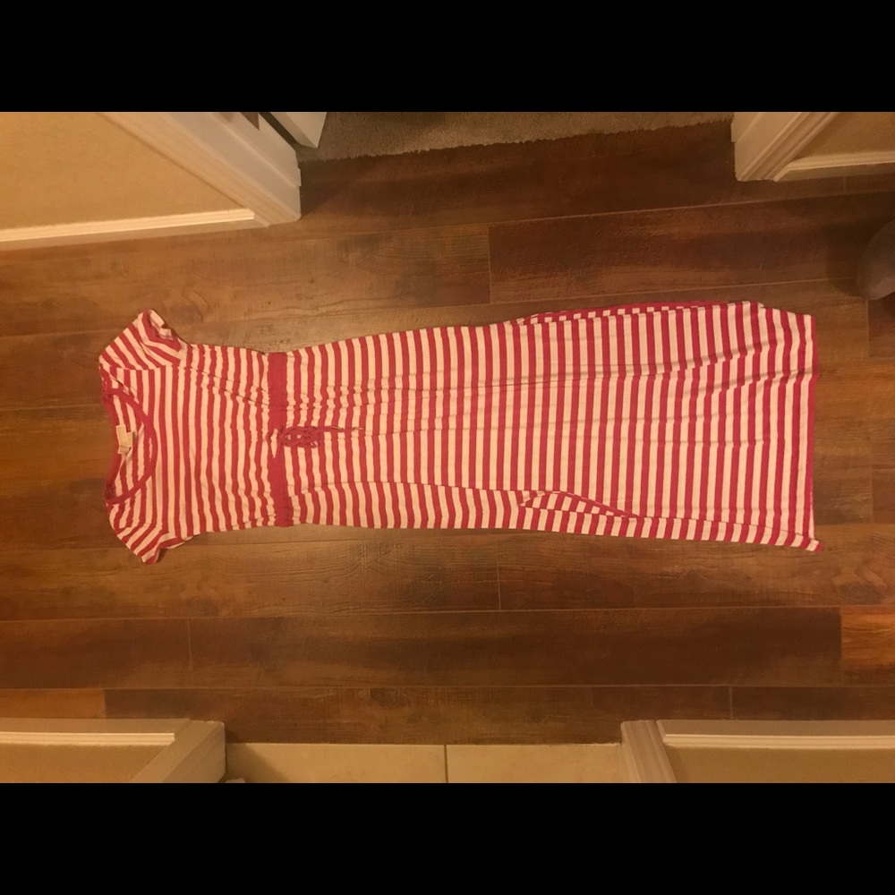 Maxi dress side slit